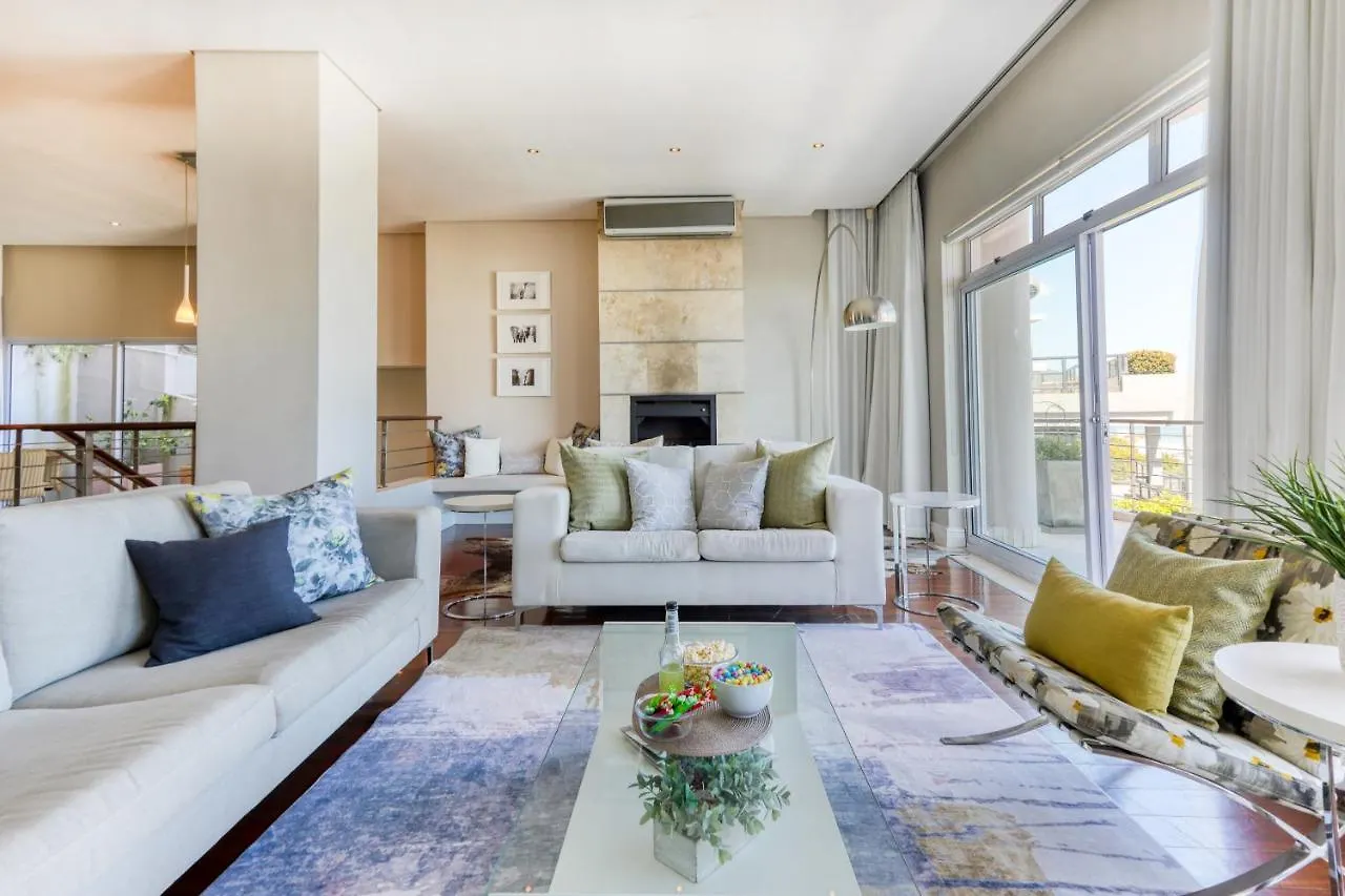 Bakoven Sunsets - Luxury Apt With Sea Views & Pool ケープタウン 南アフリカ