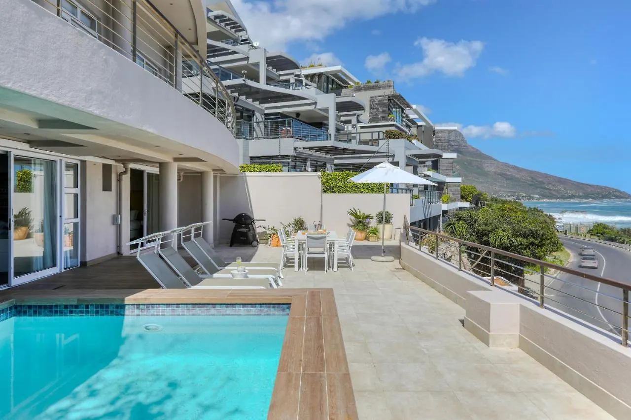 アパート Bakoven Sunsets - Luxury Apt With Sea Views & Pool ケープタウン
