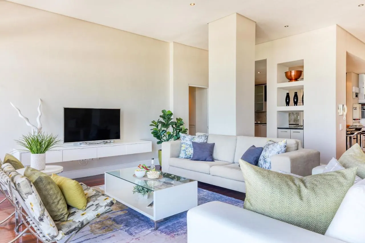 Bakoven Sunsets - Luxury Apt With Sea Views & Pool ケープタウン 0*,